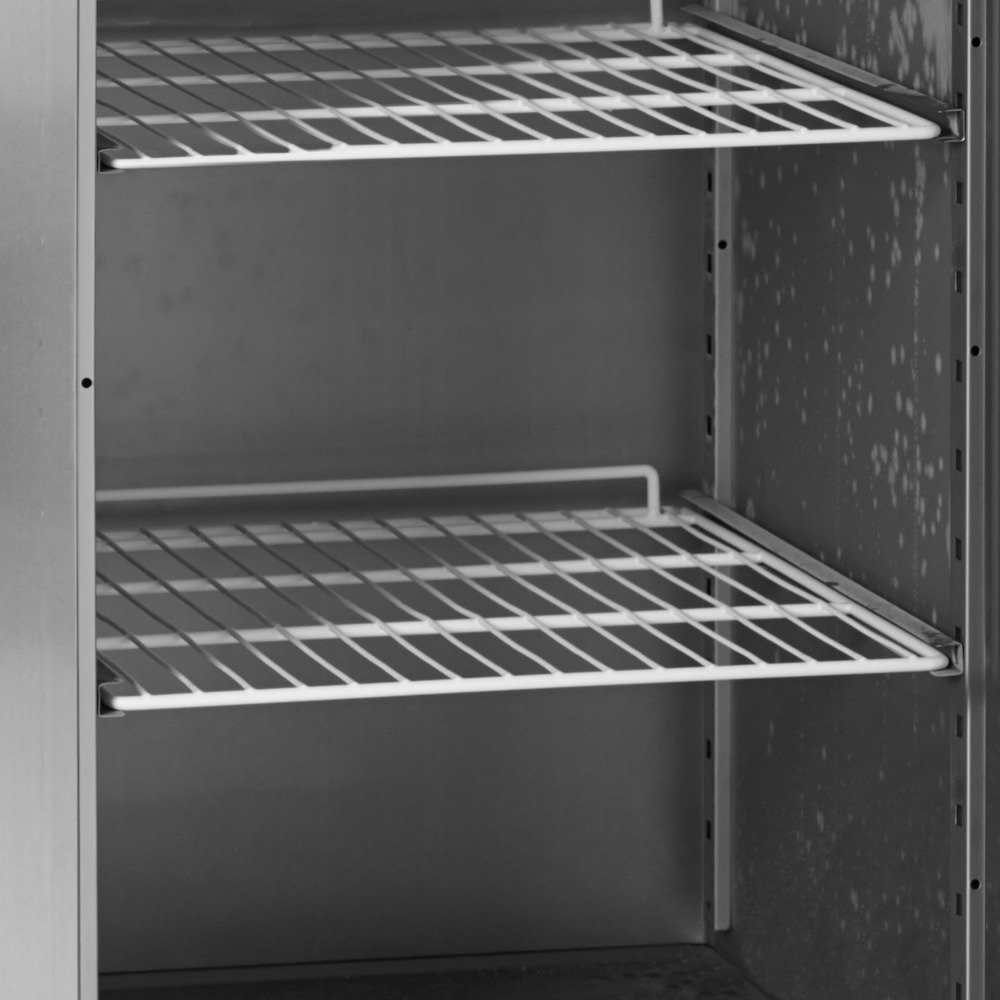 GUF70 Congélateur vertical GN2/1