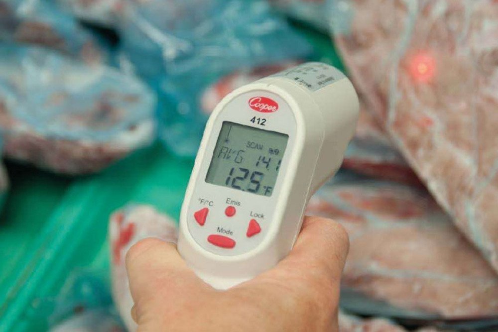 Thermomètre infrarouge avec sonde à thermocouple