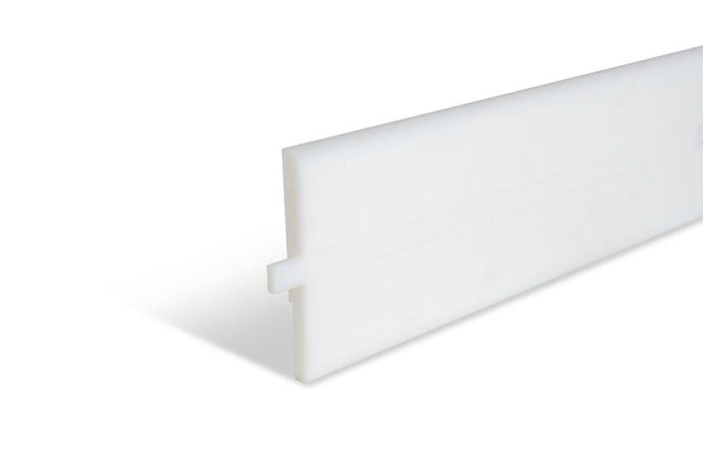PPE-2112-010 | PLINTPROFIEL MET INZETPROFIEL - PE 150X15MM - 2MTR/LNG