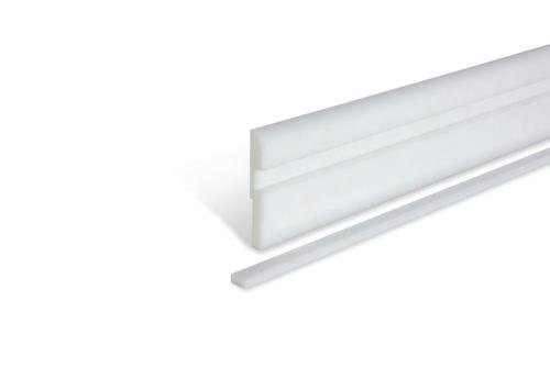 PPE-2102-010 | PLINTPROFIEL MET INZETPROFIEL - PE 100X15MM - 2MTR/LNG