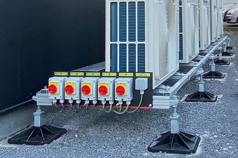 ASP-2432-000 | WERKSCHAKELAAR VOOR AIRCO-UNITS 4-FASIG - 32A - 105X113X150MM