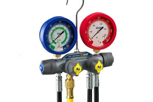 YJT-0011-000 | TITAN CO2 MANIFOLD INCLUSIEF 4 SLANGEN EN KOFFER